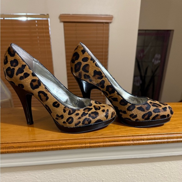 Alfani cheetah heels - Picture 1 of 14